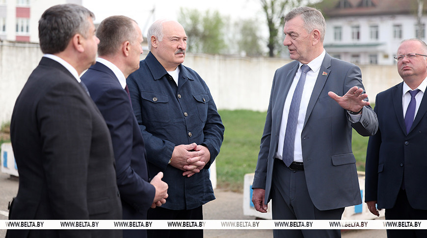 Lukashenko on Shklov agricultural service center renovation: Other facilities will follow suit