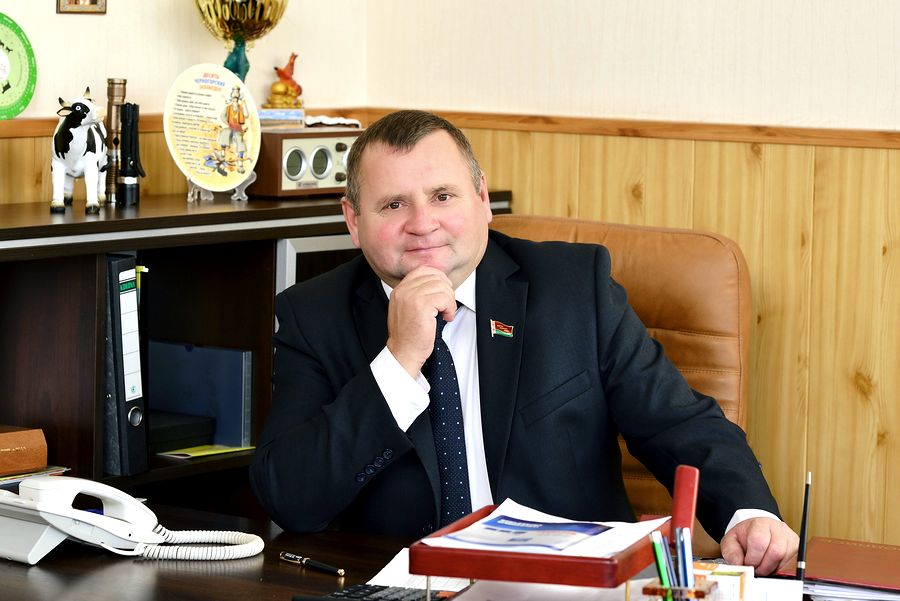 Дырэктар ААТ «Навасёлкі-Лучай» Пастаўскага раёна Юрый Шымчык стаў лепшым наймальнікам Віцебскай вобласці