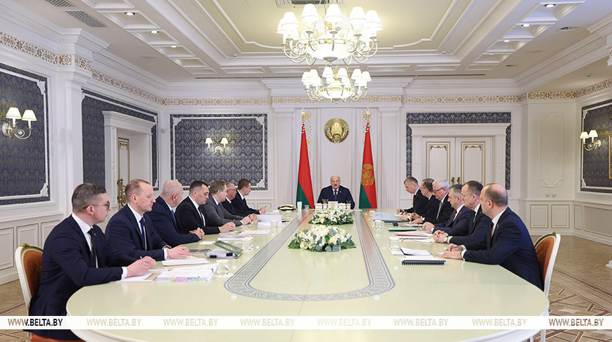 Lukashenko receives finalized draft decree on control and oversight activities