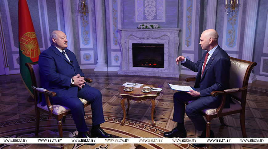 Lukashenko gives interview to Mir TV and Radio Company