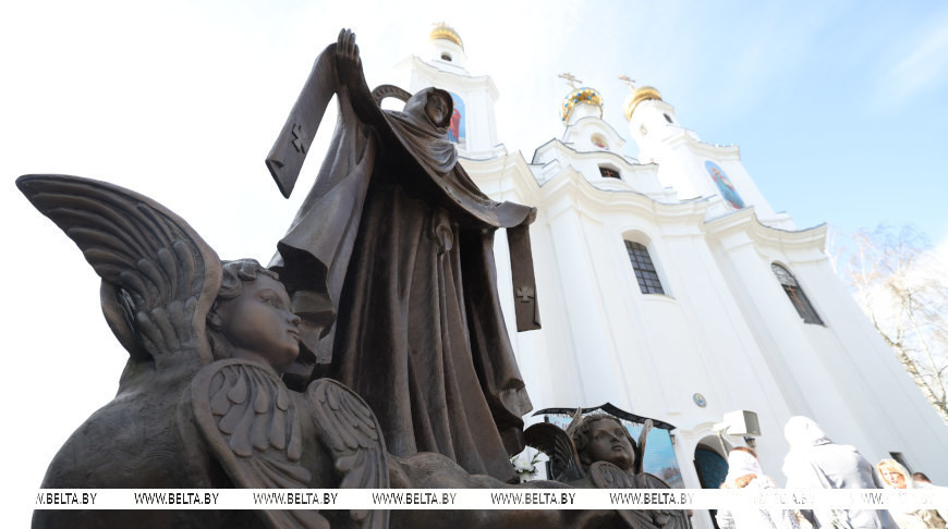 Lukashenko visits Holy Intercession Church in Tolochin