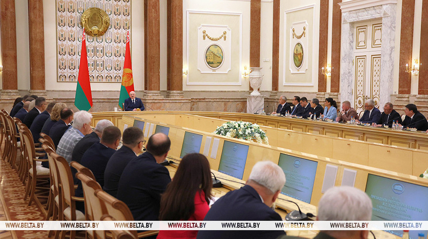 Lukashenko urges to preserve, develop past achievements
