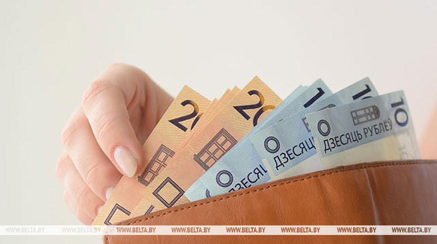 Belarus to abolish cap on long-service pensions for working civil servants