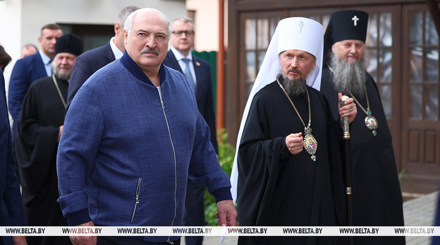Lukashenko briefed on growing ‘monasterying’ trend among youth seeking digital detox