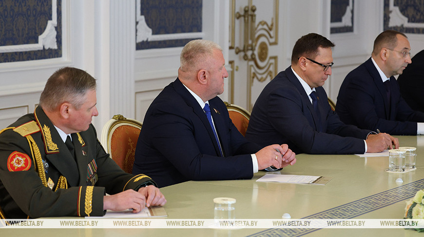 "Двигаться вперед, не стоять на месте". Лукашенко обозначил главное требование для назначенных управленцев